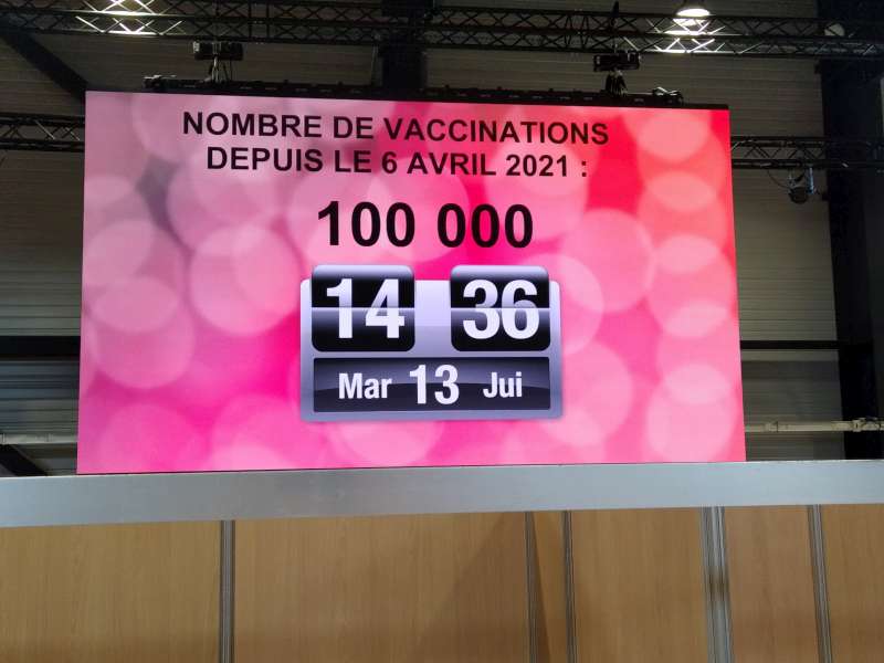 100 000 vaccination-800